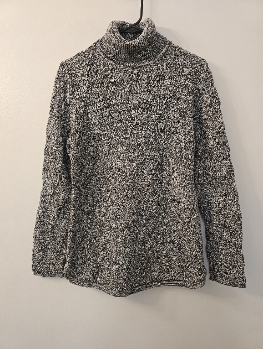 Like New Eight Eight Eight Women's Textured Cotton Turtleneck Sweater - Size L